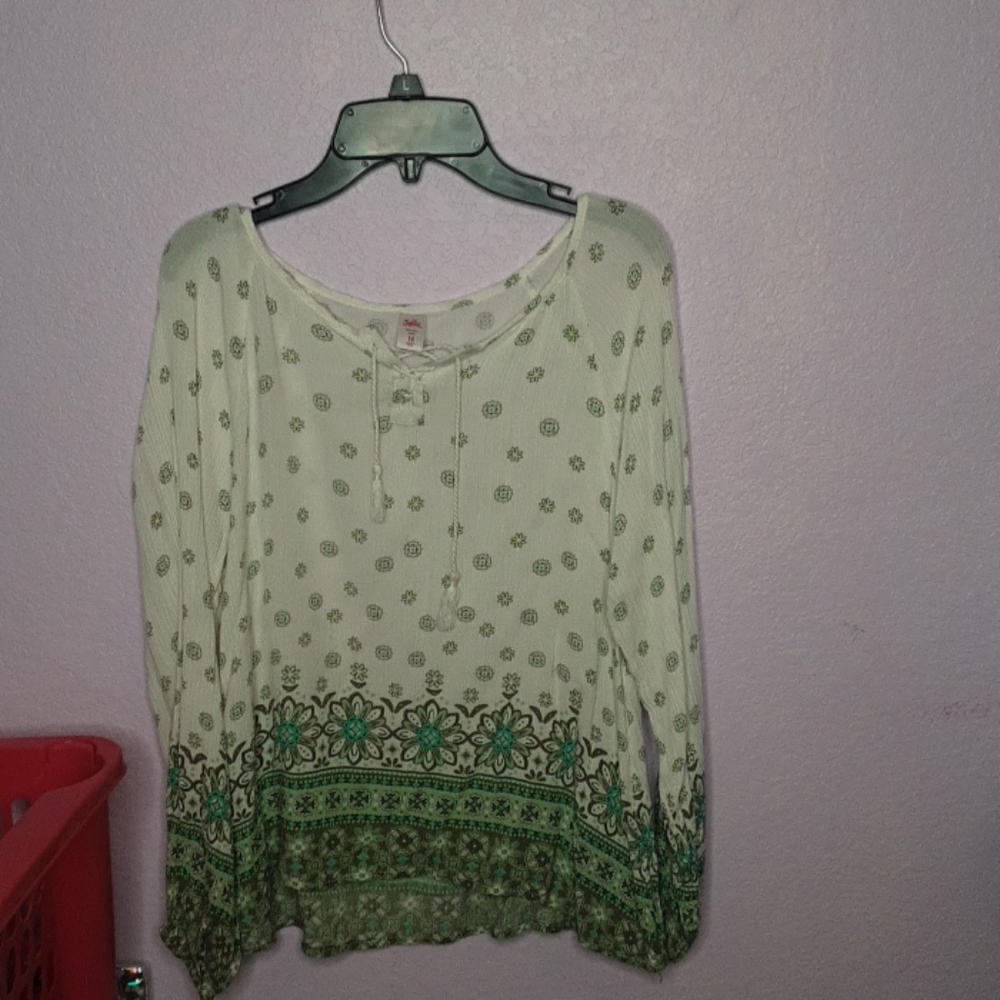 Long sleeve top